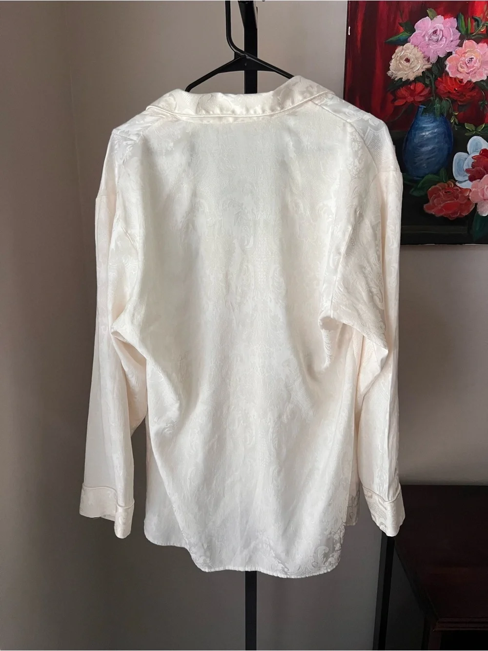 Victoria's Secret Ivory Satin Button-Front Shirt - Picture 6 of 8